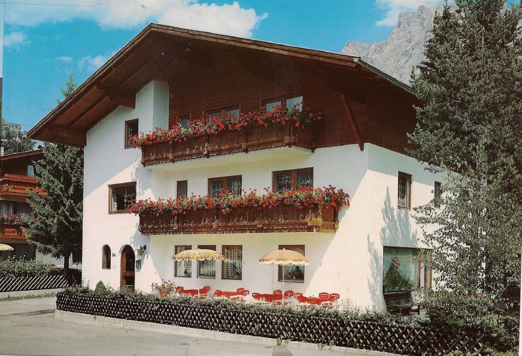 Haus Edith Bed & Breakfast Ehrwald Exterior photo